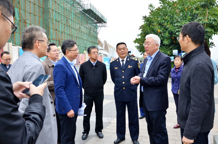 0202【游艇旅游】廈門市副市長韓景義帶隊檢查五緣灣游艇港春節(jié)前安全管理和服務保障措施落實情況_調(diào)整大小.jpg